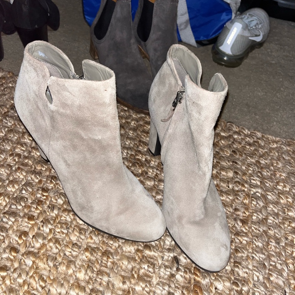 Sam Edelman Suede Booties Size 8.5